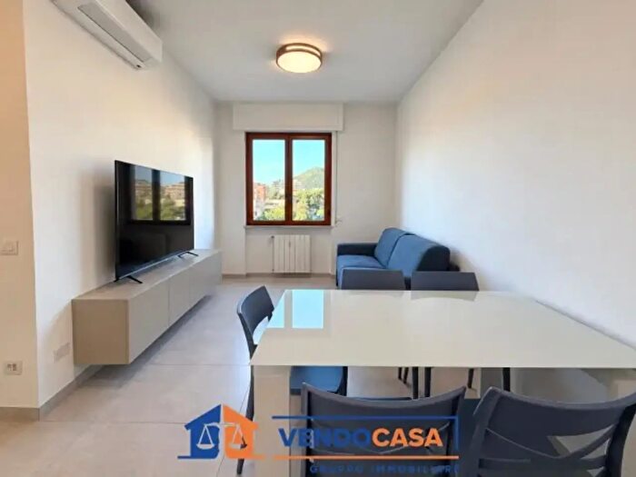 Appartamento trilocale in vendita in Via Marco Polo, Loano