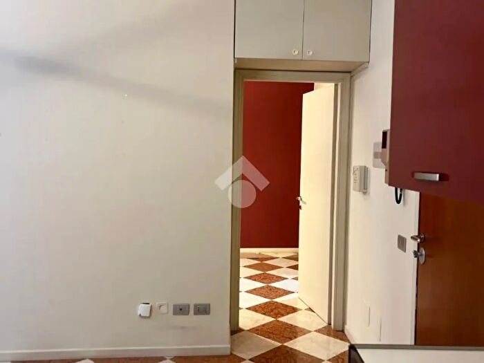 Appartamento bilocale in vendita in Contrada Santa Chiara, Brescia