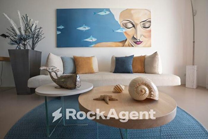 Casa quadrilocale in vendita in Via Cervia, Ragusa