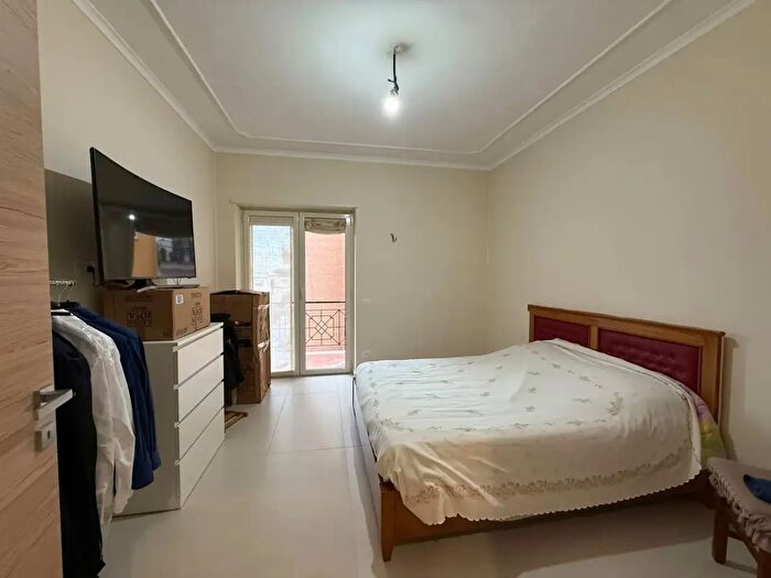 Appartamento trilocale in vendita in Via Giovanni Miranda, Napoli