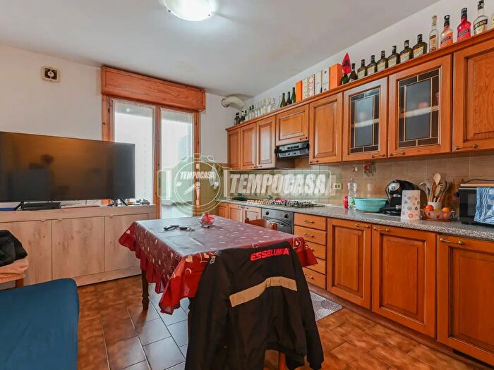 Appartamento bilocale in vendita in Via Conte Pino Zanchi, Stezzano