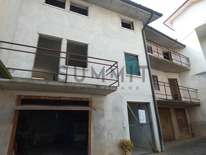 Casa bilocale in vendita in Valli del Pasubio Limitrofi, Valli Del Pasubio