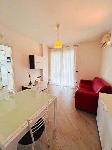 Appartamento trilocale in affitto in Viale Lorenzo Perosi, Riccione