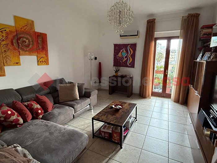 Appartamento trilocale in vendita in Via Nettuno, Taranto