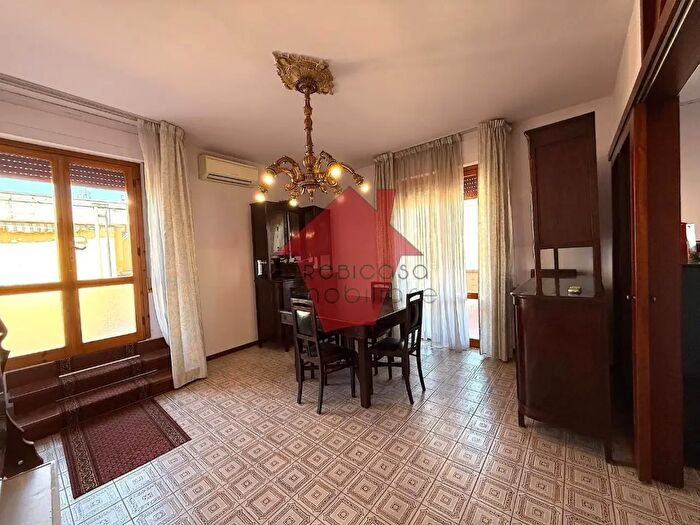 Appartamento con 5 locali in vendita in Ittorio Alfieri, Vinci