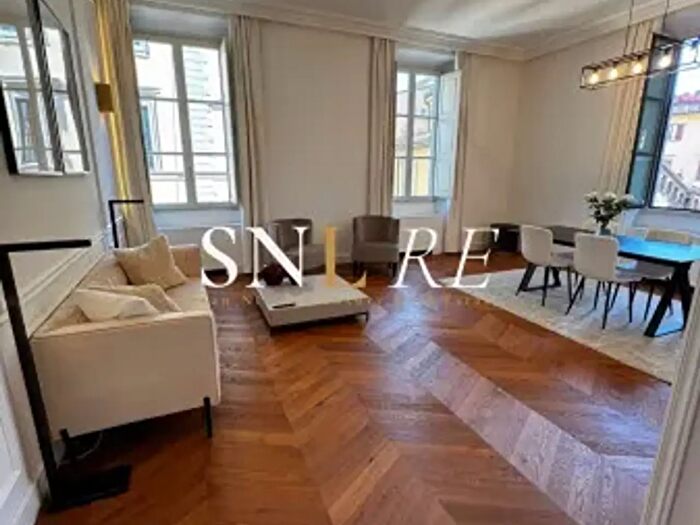 Appartamento con 5 locali in affitto in Via dei Calzaiuoli, Firenze