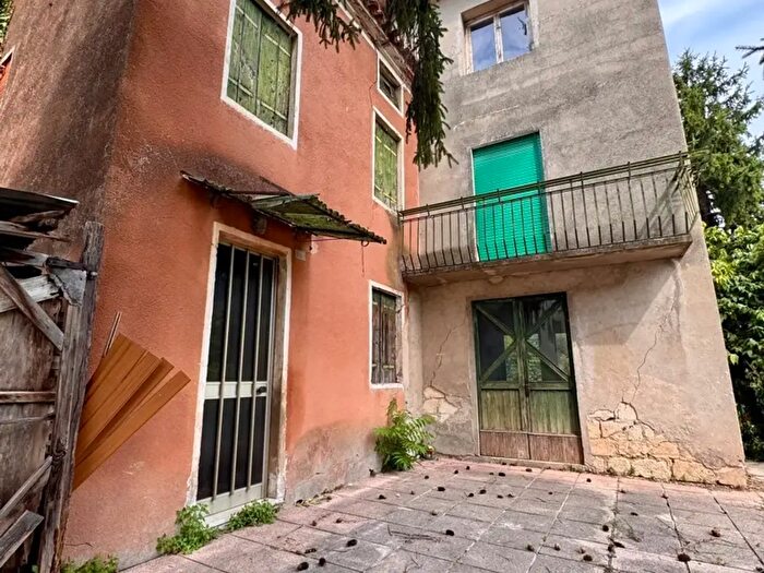 Casa trilocale in vendita in Via Roma, Barbarano Mossano