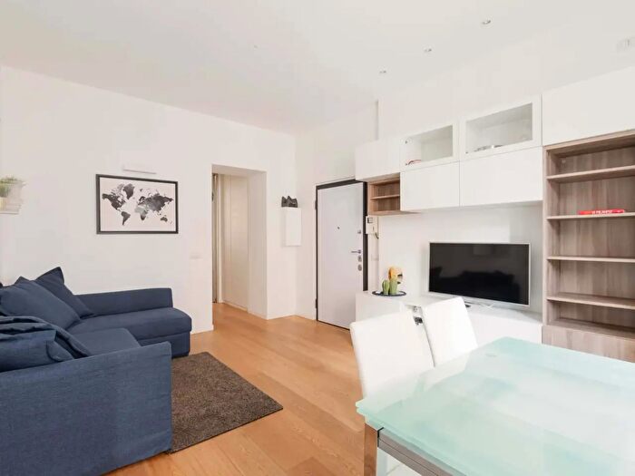 Appartamento monolocale in affitto in Via Marghera, Milano