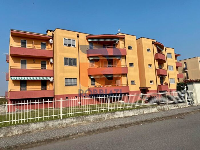 Appartamento bilocale in vendita in Via Berlinguer, Certosa Di Pavia