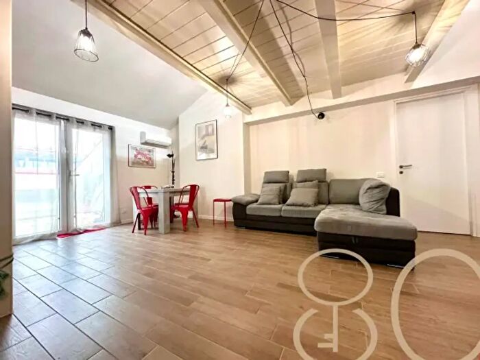 Appartamento bilocale in affitto in Via Selvanesco, Milano