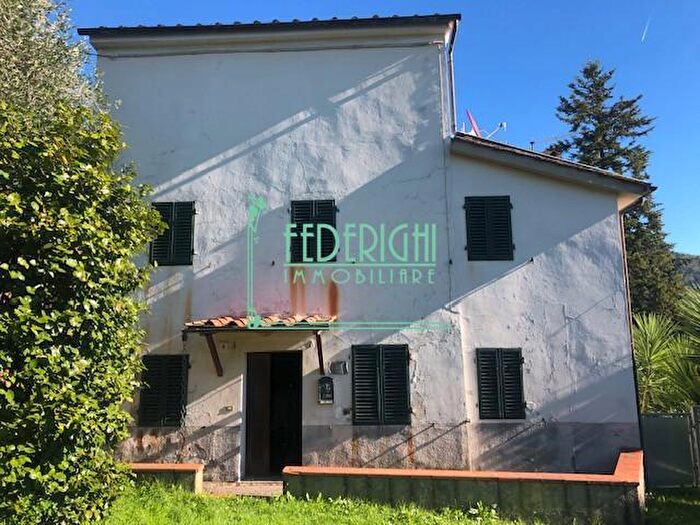 Casa quadrilocale in vendita in Capannori