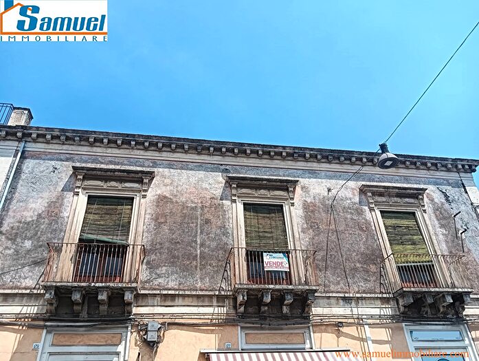 Casa con 8 locali in vendita in Corso Italia, Riposto