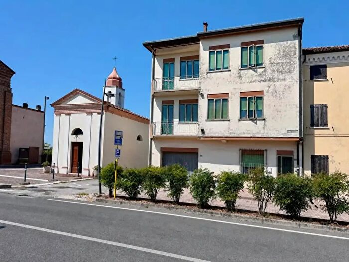 Casa trilocale in vendita in Badia Polesine