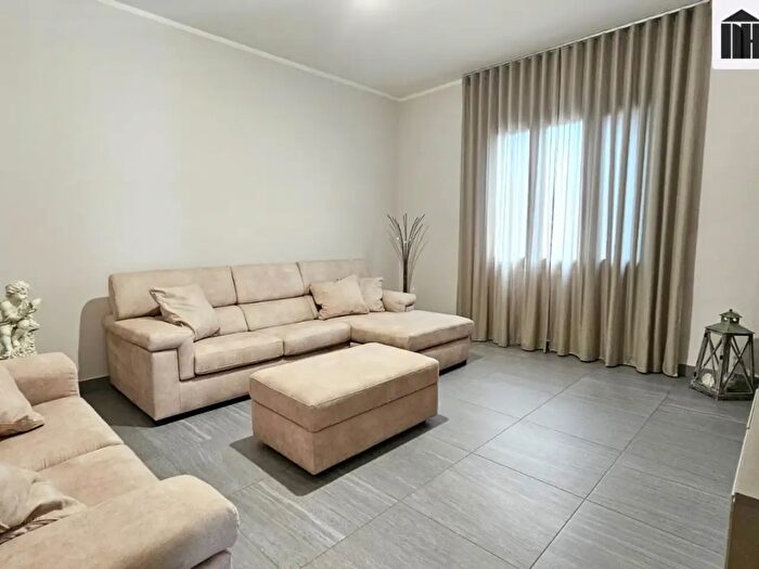 Casa con 12 locali in vendita in Santa Croce SullArno