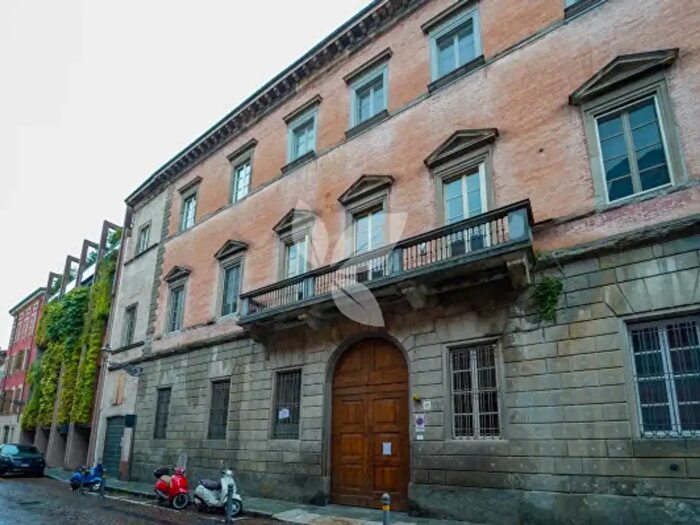 Appartamento con 5 locali in vendita in Borgo Felino, Parma