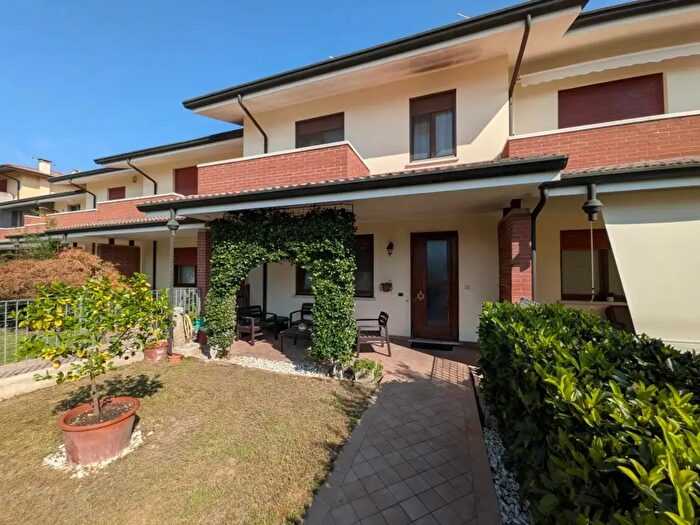 Casa con 6 locali in vendita in Via Canaletto, San Bonifacio