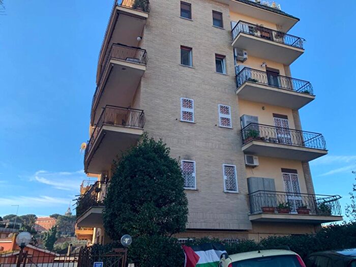 Appartamento bilocale in affitto in Via degli Accolti, Casetta Mattei Corviale, Roma