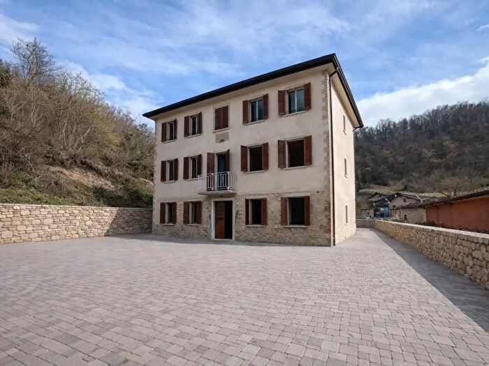 Appartamento quadrilocale in vendita in Via Cortogno Centro, Casina