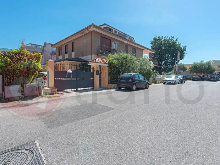 Appartamento con 5 locali in vendita in Via Po, Roccasecca