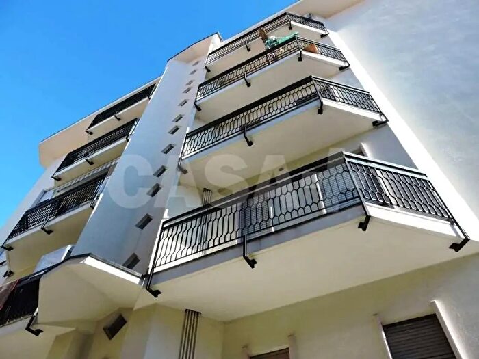 Appartamento quadrilocale in vendita in Viale Belforte, Varese