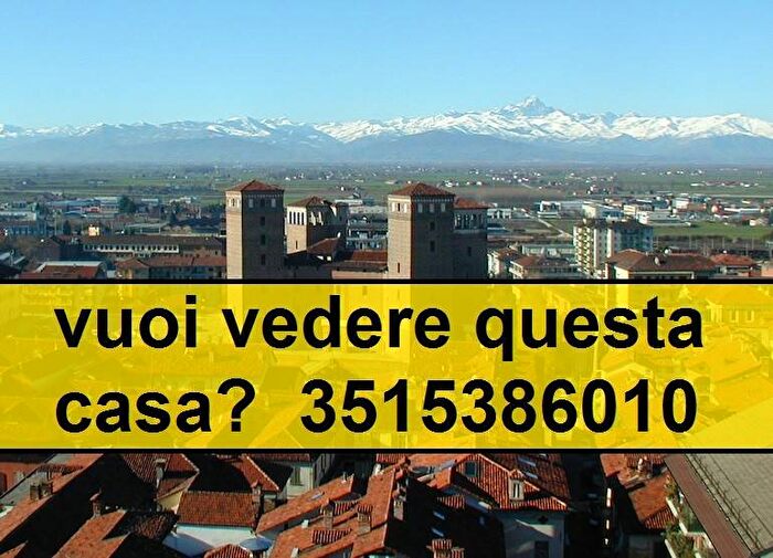 Casa con 6 locali in affitto in Via Bordighera, Centro, Fossano