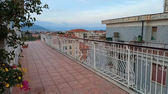 Appartamento con 5 locali in vendita in Via Esperanto, Albenga