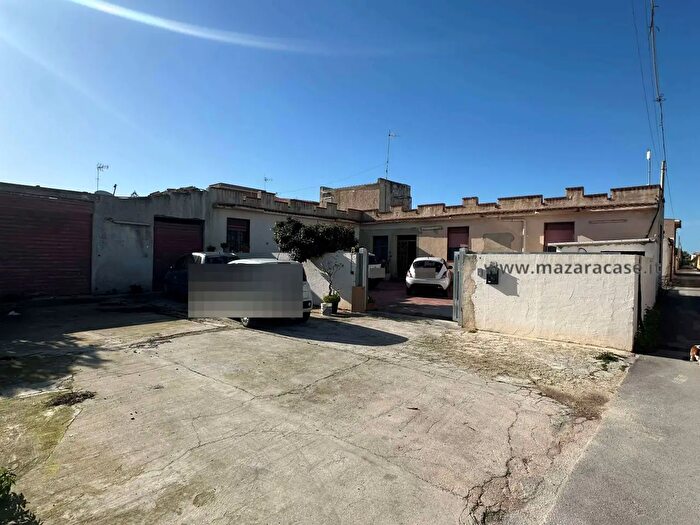 Casa con 6 locali in vendita in Mazara Del Vallo