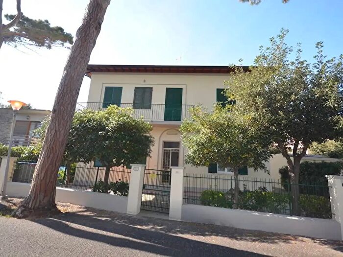 Appartamento bilocale in affitto in Via del Mare, Rosignano Marittimo