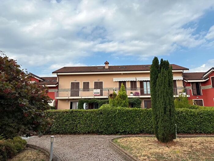 Appartamento con 5 locali in vendita in Via Mario Bertolino, Bricherasio