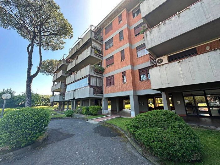 Appartamento trilocale in affitto in Via Sante Vandi, Romanina, Roma