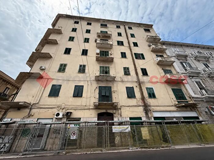 Appartamento bilocale in vendita in Via Principe Amedeo, Taranto