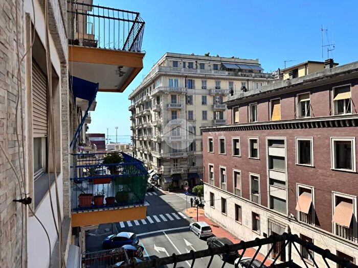 Appartamento con 5 locali in vendita in Via Francesco Crispi, La Spezia