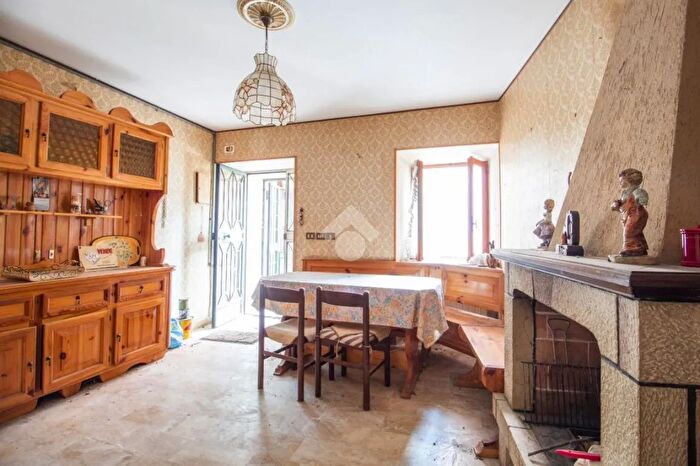 Casa quadrilocale in vendita in Vicolo Primo, Cittaducale