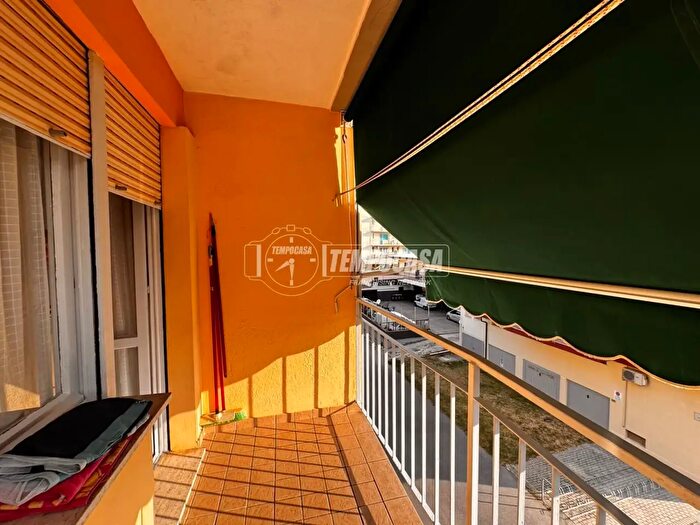 Appartamento trilocale in vendita in Via Ippolito Nievo Lido degli Estensi Oasi, Comacchio