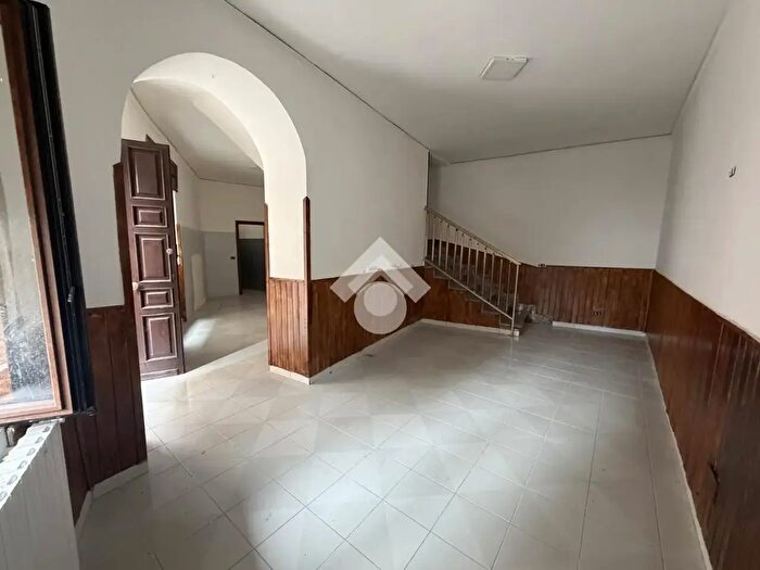Casa con 5 locali in vendita in Via Sacchi, Cervinara
