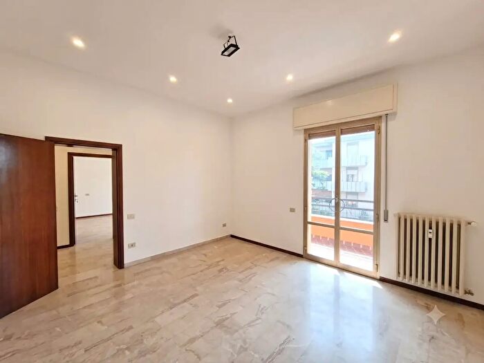 Appartamento trilocale in vendita in Forli'