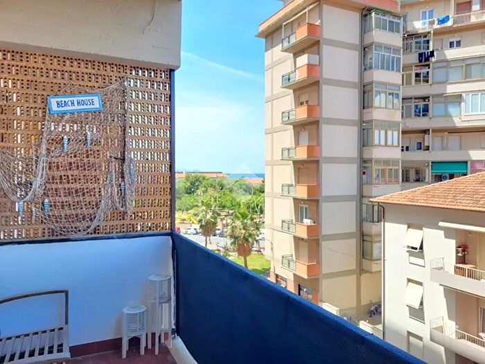 Appartamento quadrilocale in vendita in Via Manzoni, Follonica