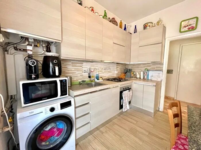 Appartamento con 5 locali in vendita in Viareggio