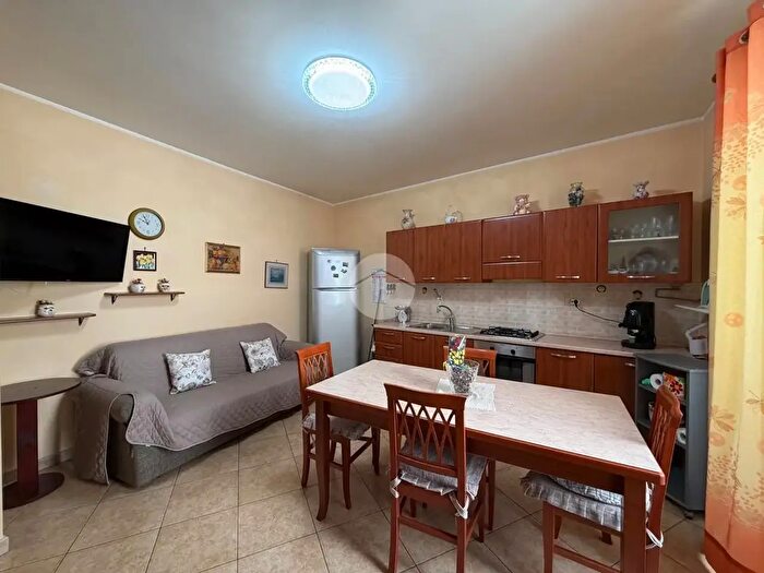 Appartamento trilocale in vendita in Vicolo Baiamonte, Palermo