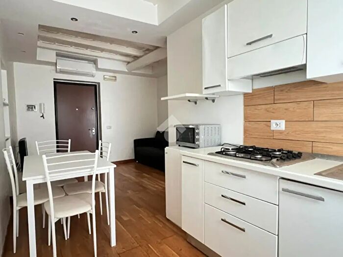 Appartamento bilocale in affitto in Via Luigi Canonica, Milano