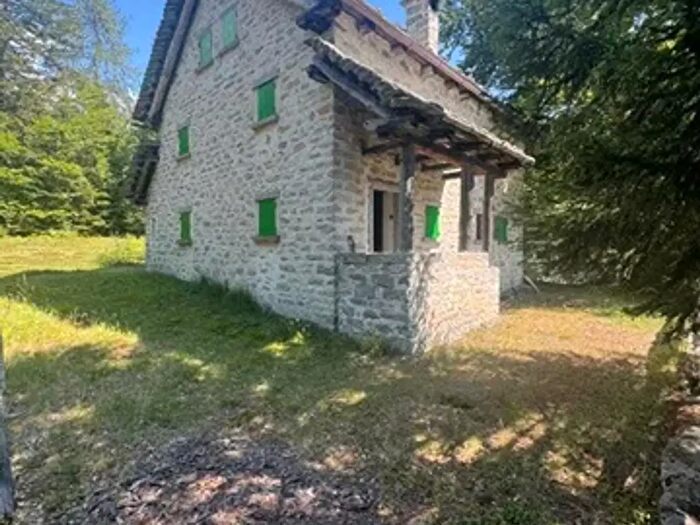 Casa con 7 locali in vendita in Alpe Pescia, Masera