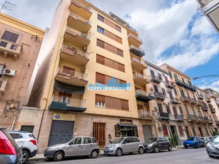 Appartamento bilocale in vendita in Via Paolo Amato, Palermo