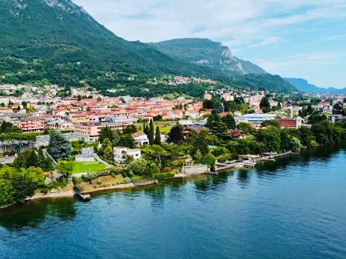 Casa con 6 locali in vendita in Via Statale, Mandello Del Lario