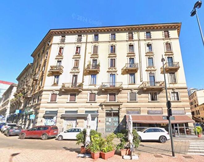 Appartamento bilocale in affitto in Via Vincenzo Viviani, Centrale, Milano