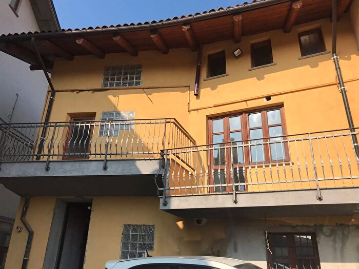 Appartamento con 5 locali in vendita in Via Ruata Sangone Giaveno, Giaveno