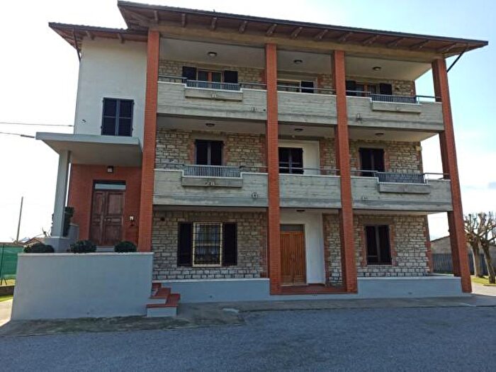 Appartamento con 5 locali in vendita in Frazione di CLago, Castiglione Del Lago