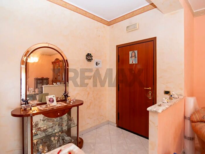 Appartamento con 6 locali in vendita in Viale Biagio Pecorino C, Catania