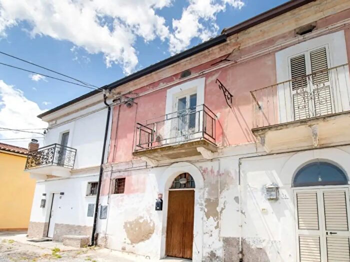 Casa trilocale in vendita in Villa Iurisci, Ortona