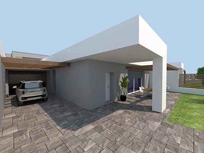 Casa quadrilocale in vendita in Via Rocchetta, Lomazzo