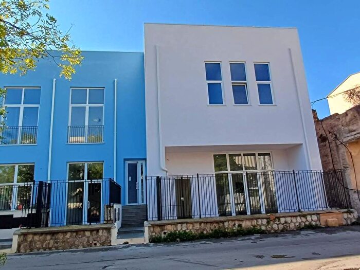 Appartamento quadrilocale in affitto in Via Penelope, Mondello Valdesi, Palermo